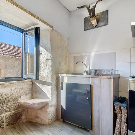 Holiday home Casaesquerda Cinza