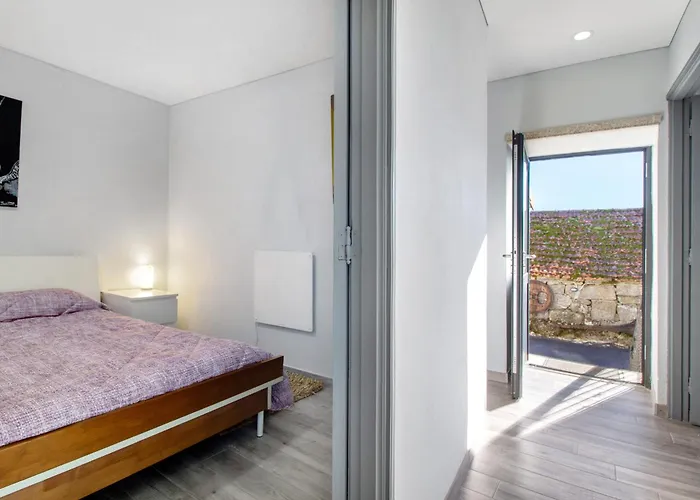 Nyaraló Casaesquerda Cinza Vieira do Minho