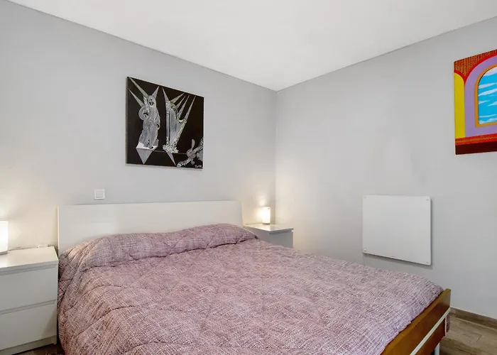 Nyaraló Casaesquerda Cinza *